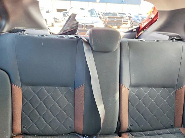 2020 NISSAN KICKS — SUVN