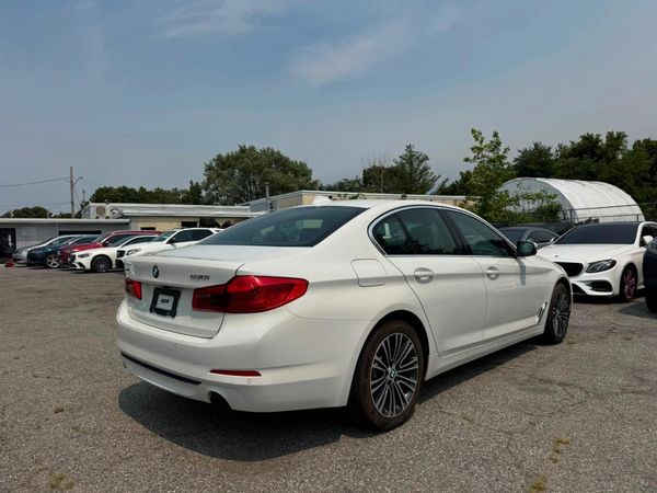 2020 BMW 530