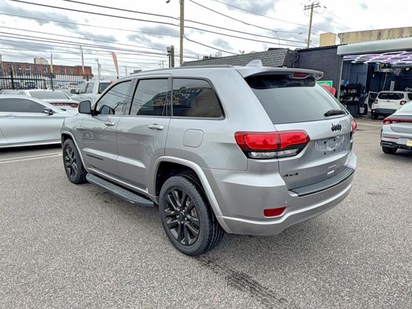 2018 JEEP GRAND CHEROKEE Laredo