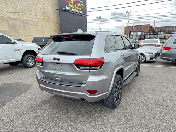 2018 JEEP GRAND CHEROKEE Laredo