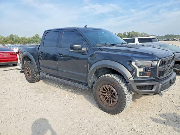 2020 FORD F150 — Passenger 3/4