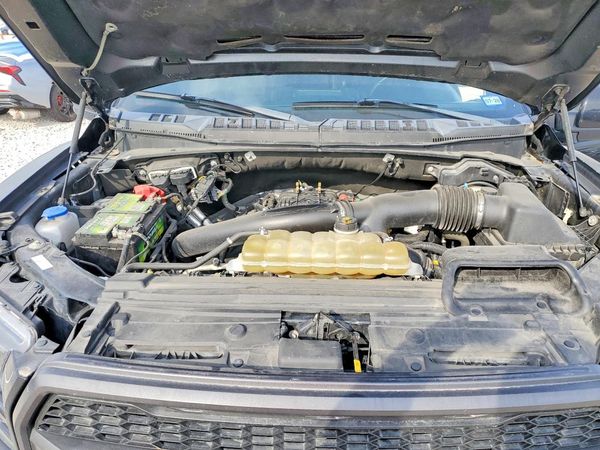 2020 FORD F150 — Engine bay