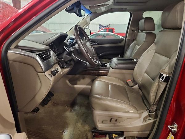 2015 CHEVROLET SUBURBAN LT — DENT