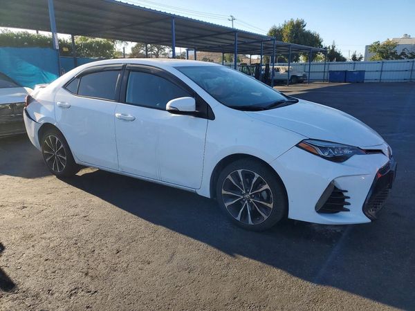 2018 TOYOTA COROLLA L/LE/SE/XLE/XSE — Passenger 3/4
