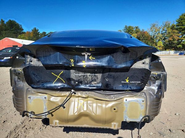 2018 TESLA MODEL 3 — DIRR