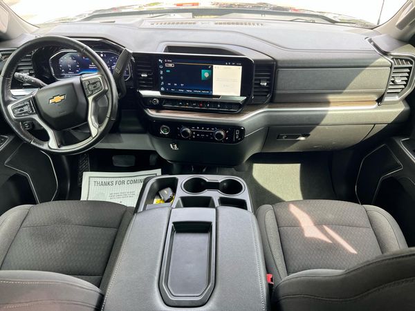 2022 CHEVROLET SILVERADO LT