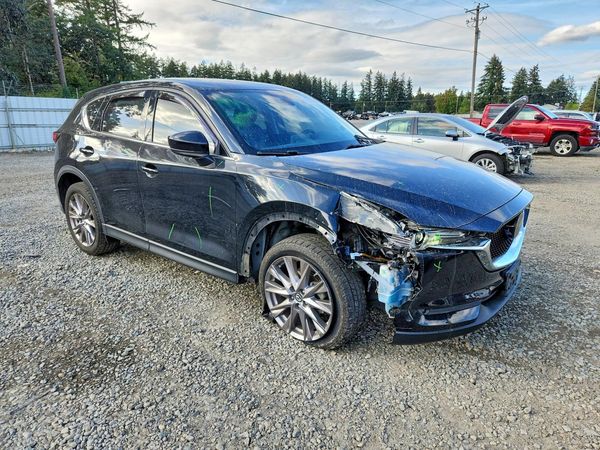 2019 MAZDA CX-5 Grand Touring — Passenger 3/4