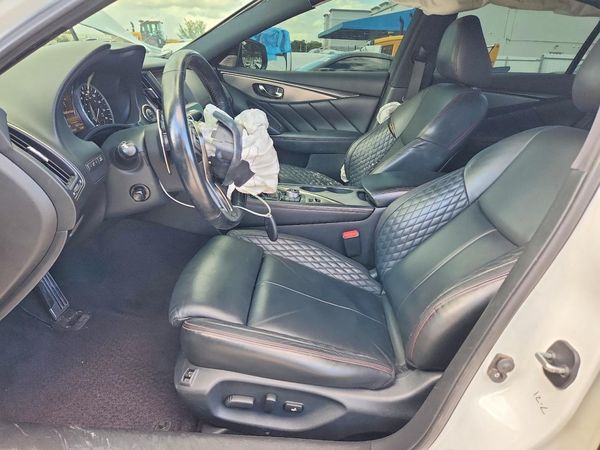 2018 INFINITI Q50 — DENT