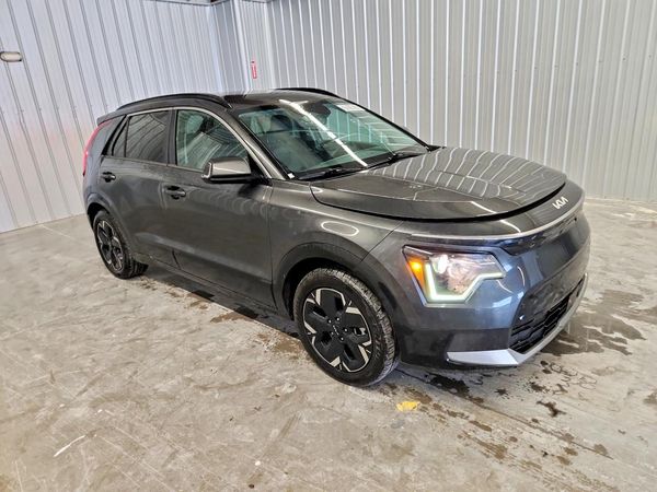 2023 KIA NIRO Wind — Passenger 3/4