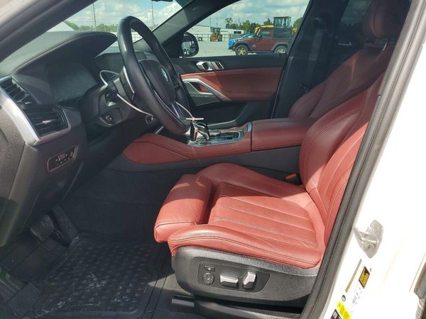 2022 BMW X6 xDrive40i — DENT