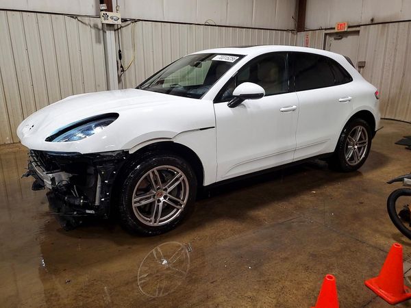 2021 PORSCHE MACAN — DSFA — Front 3/4