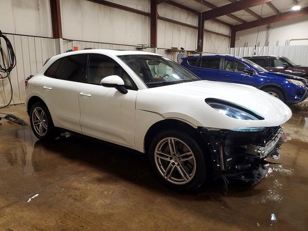 2021 PORSCHE MACAN S — Passenger 3/4