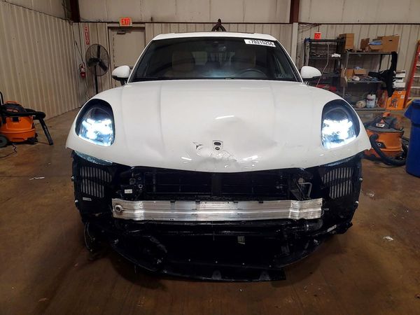 2021 PORSCHE MACAN S — DIRF