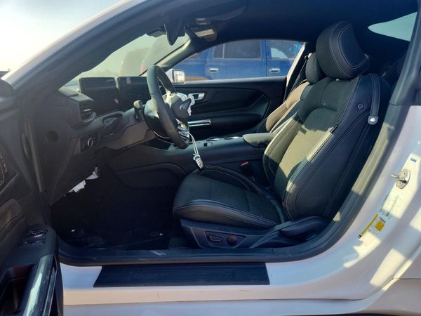 2024 FORD MUSTANG I4 — DENT
