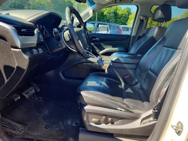 2015 CHEVROLET SUBURBAN LT — DENT