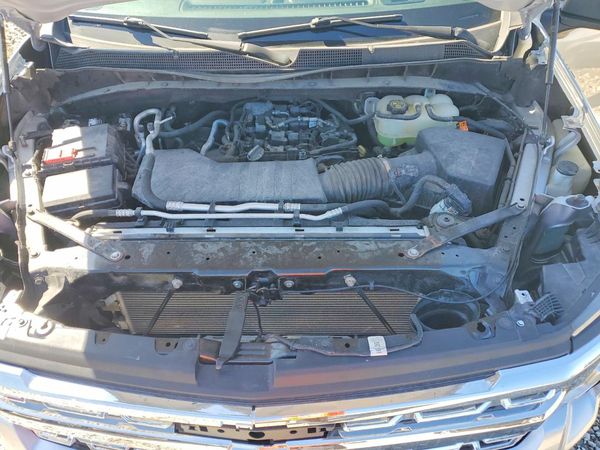 2022 CHEVROLET SILVERADO Custom — Engine bay