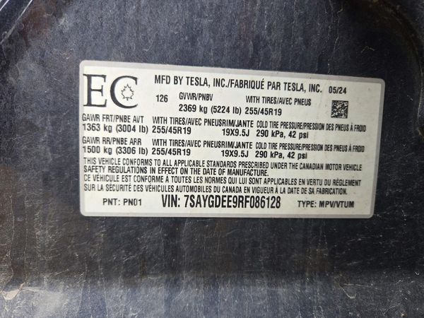 2024 TESLA MODEL Y — VINS