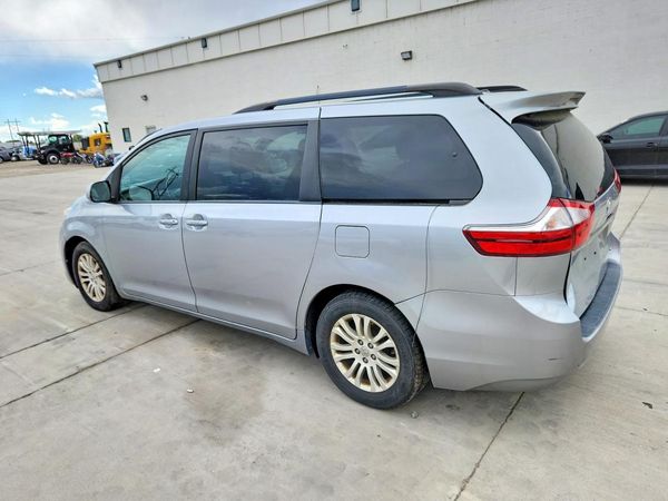 2016 TOYOTA SIENNA — DSRA