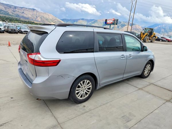 2016 TOYOTA SIENNA — PSRA
