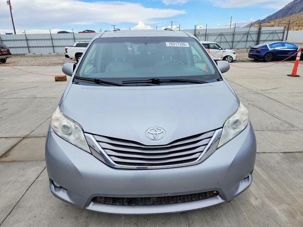 2016 TOYOTA SIENNA — DIRF