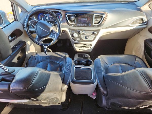 2017 CHRYSLER PACIFICA Touring L Plus — CKPT