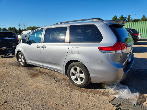 2013 TOYOTA SIENNA — DSRA