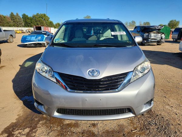 2013 TOYOTA SIENNA — DIRF