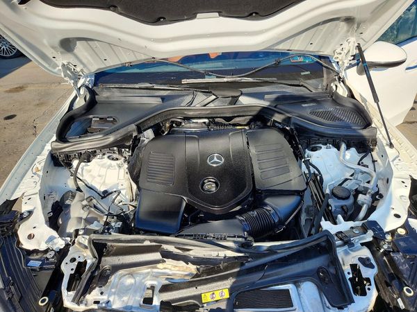 2024 MERCEDES-BENZ GLC — Engine bay