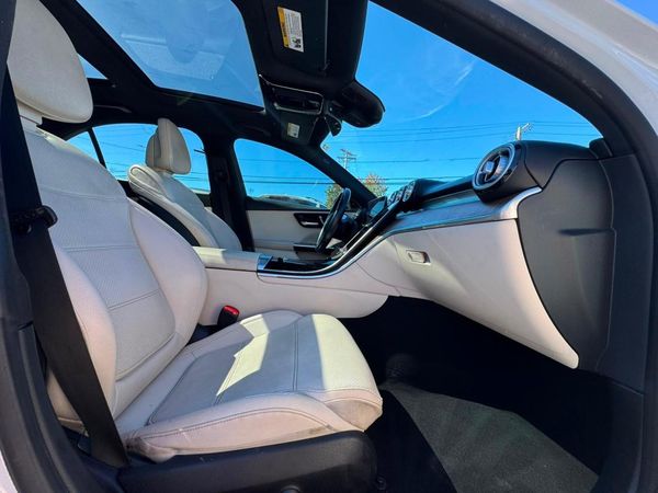 2022 MERCEDES-BENZ C C300
