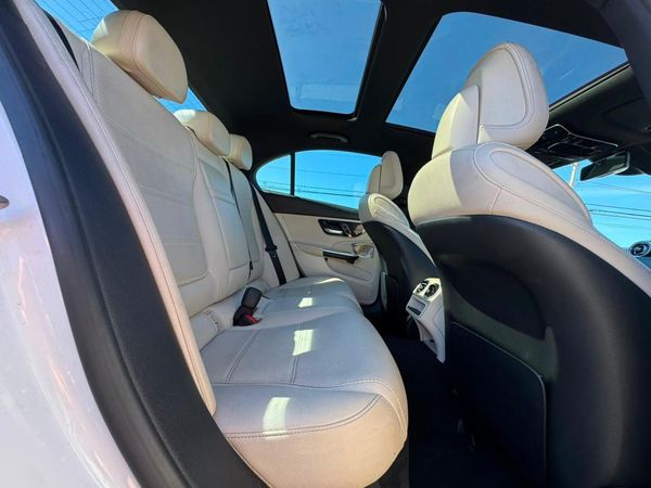 2022 MERCEDES-BENZ C C300