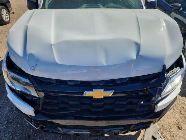 2022 CHEVROLET COLORADO Work Truck — Engine bay