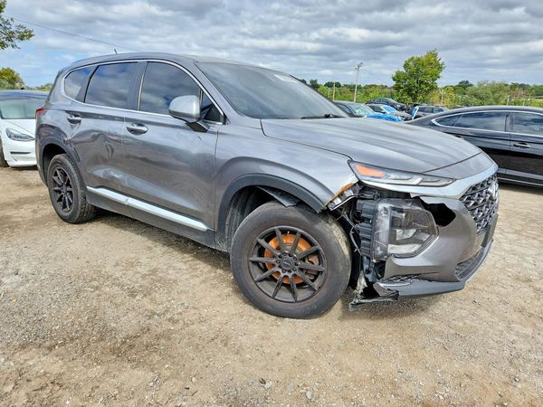2019 HYUNDAI SANTA FE SE — Passenger 3/4