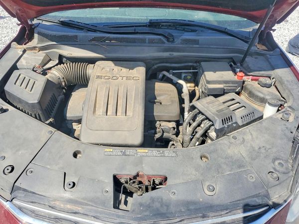 2016 CHEVROLET EQUINOX LT — Engine bay