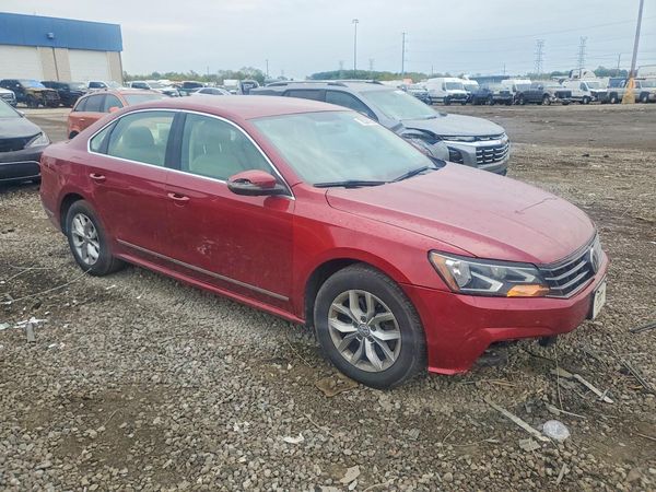 2017 VOLKSWAGEN PASSAT S — Passenger 3/4