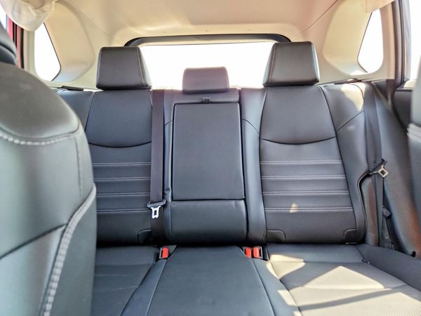 2025 TOYOTA RAV4 Limited — SUVN