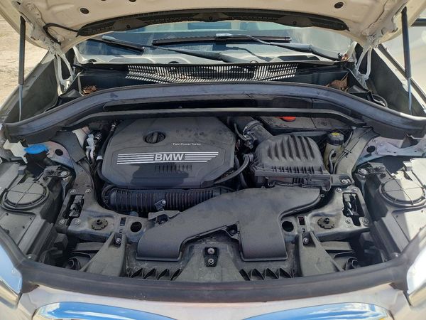 2021 BMW X1 sDrive28i — Engine bay