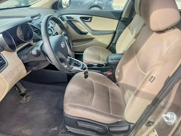 2014 HYUNDAI ELANTRA GLS(Middle) — DENT