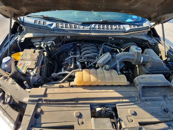 2019 FORD F150 — Engine bay