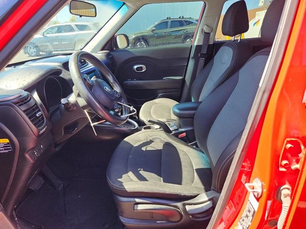 2018 KIA SOUL Plus — DENT