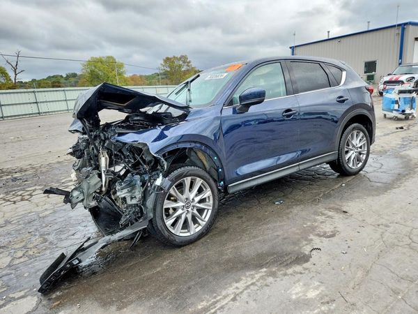 2021 MAZDA CX-5 Grand Touring — Front 3/4