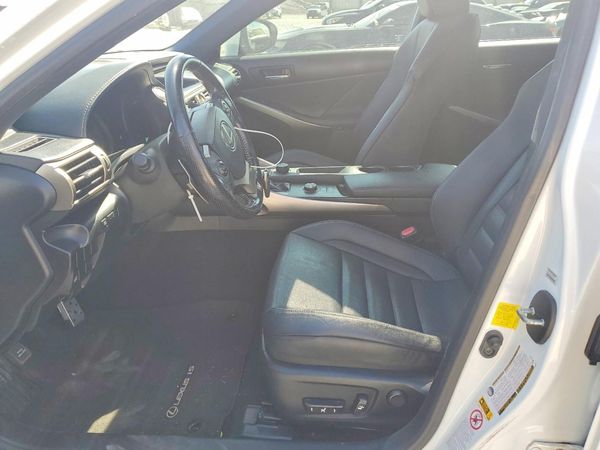 2016 LEXUS IS 200t — DENT
