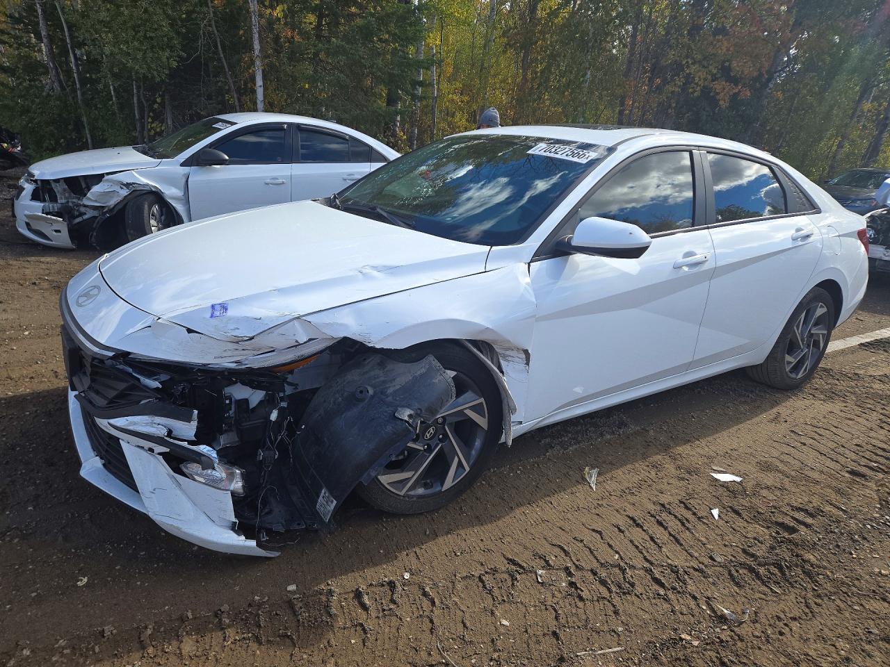 2026 HYUNDAI ELANTRA — Front 3/4