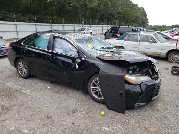 2016 TOYOTA CAMRY