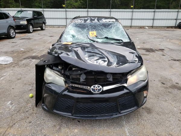 2016 TOYOTA CAMRY