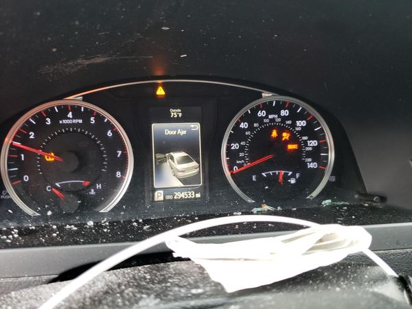 2016 TOYOTA CAMRY