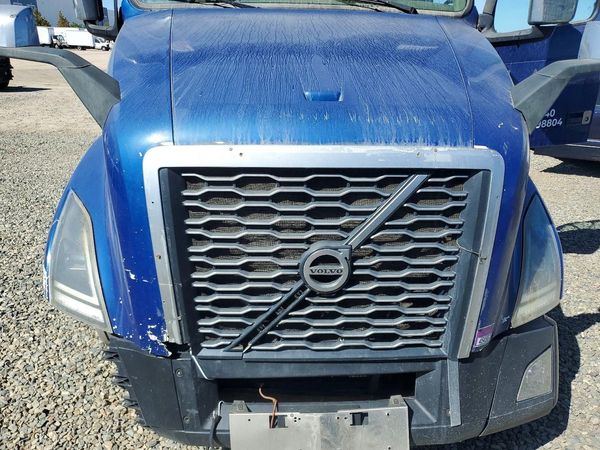 2020 VOLVO VNL — PSOE