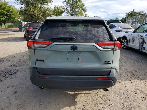 2021 TOYOTA RAV4 XLE Premium HV — DIRR