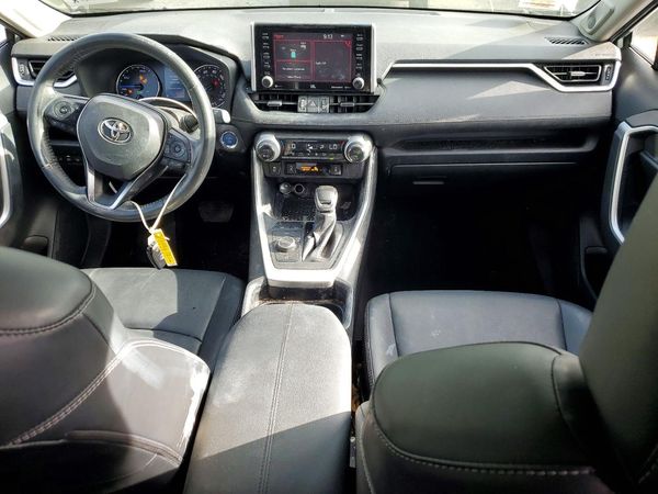 2021 TOYOTA RAV4 XLE Premium HV — CKPT