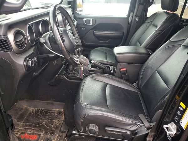2021 JEEP GLADIATOR Sport — DENT