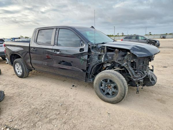 2019 CHEVROLET SILVERADO LT — Passenger 3/4